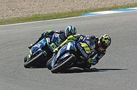 Rossi battles with Gibernau