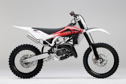 2010 CR125