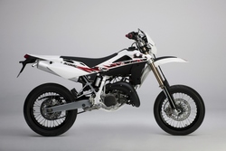 2010 SM125