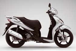 2010 Suzuki Sixteen
