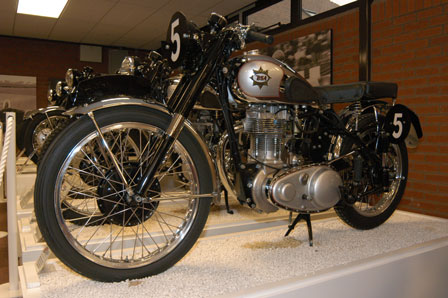 1950 BSA 350cc Gold Star Model ZB 32